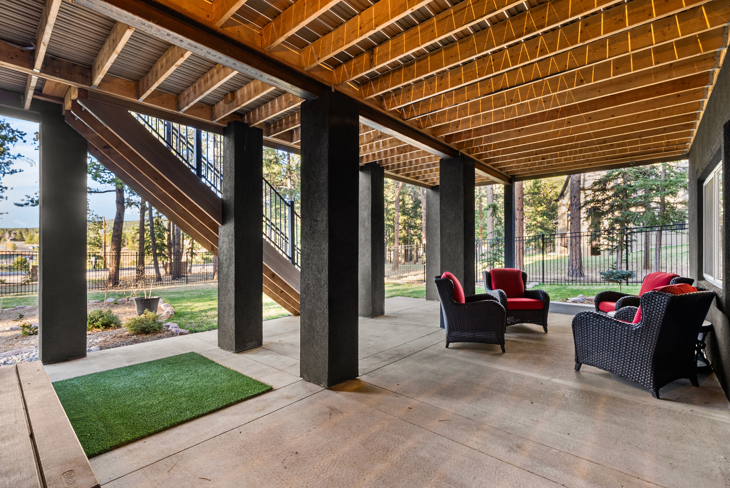  Craftsman Mountain Residence Set Among Ponderosa Pines - 物件實景