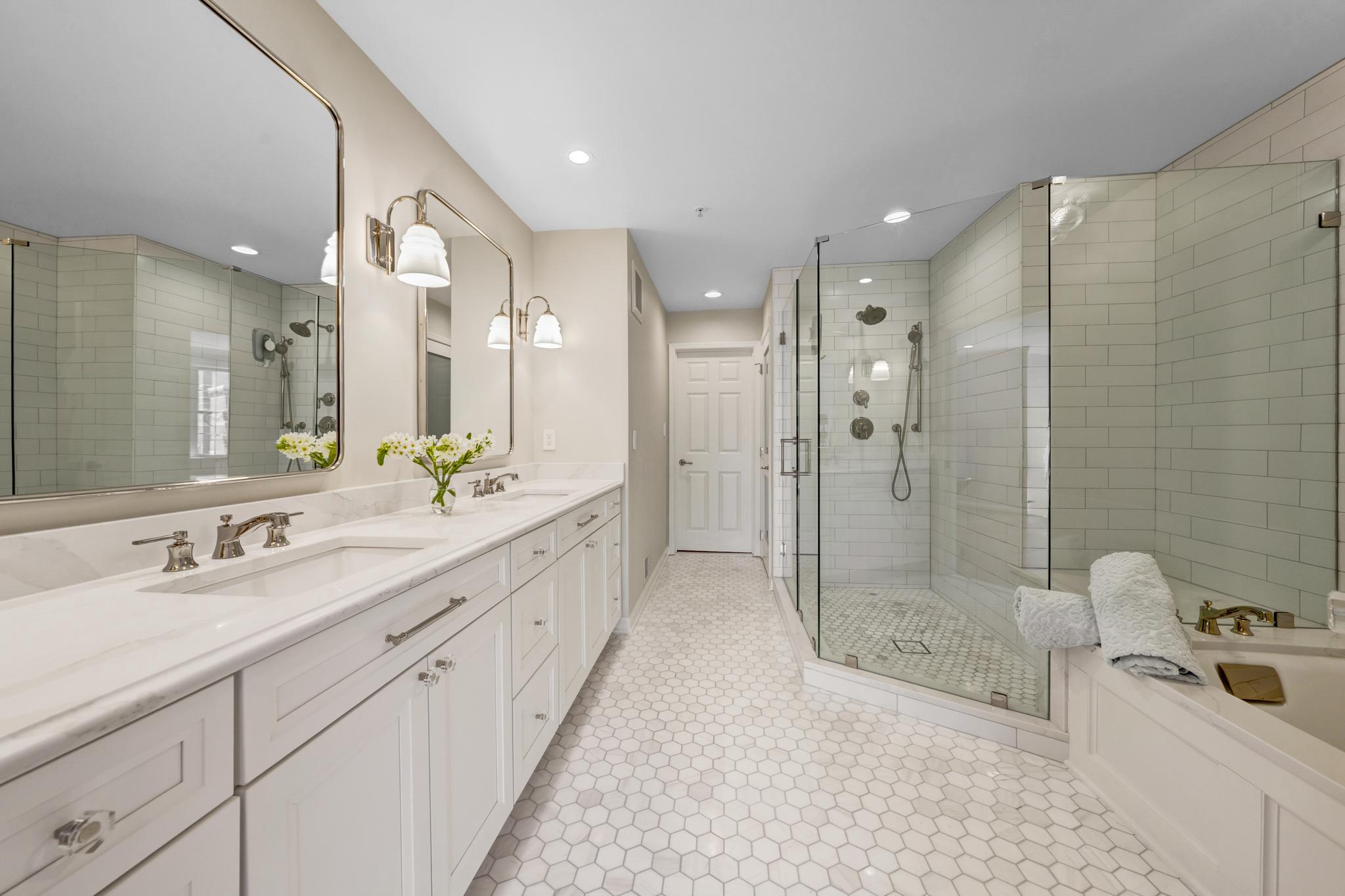  12076 Kinsley Place, Reston, VA, 20190 - 物件實景