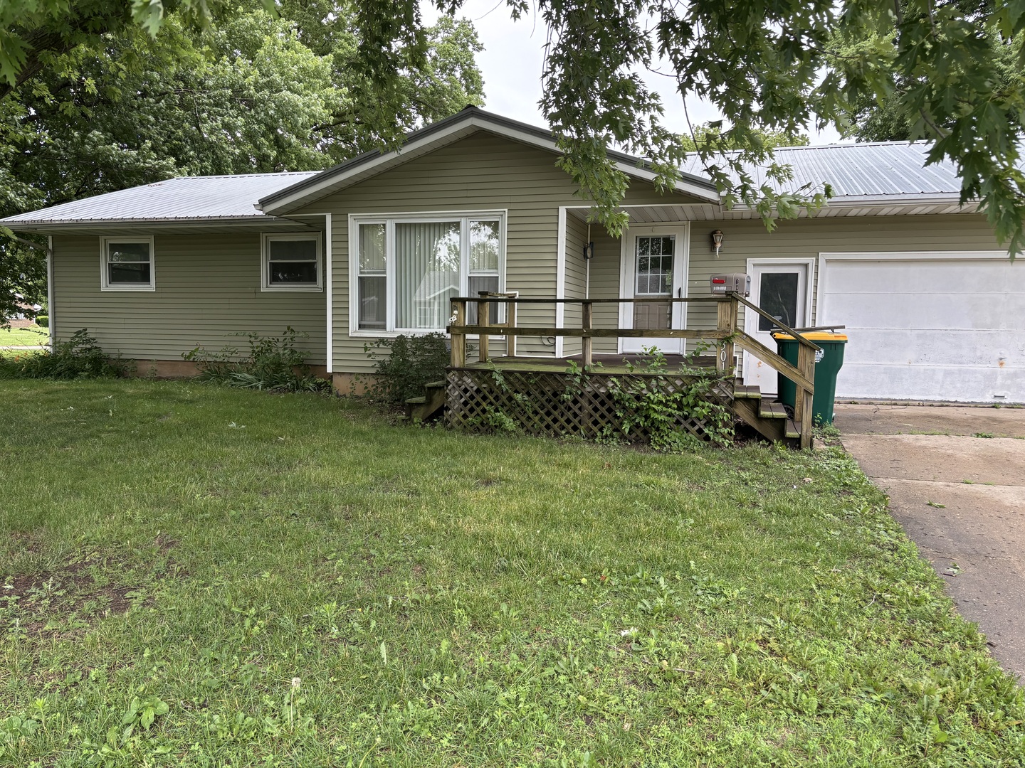 2nd St, Walnut, IL 61376 #1