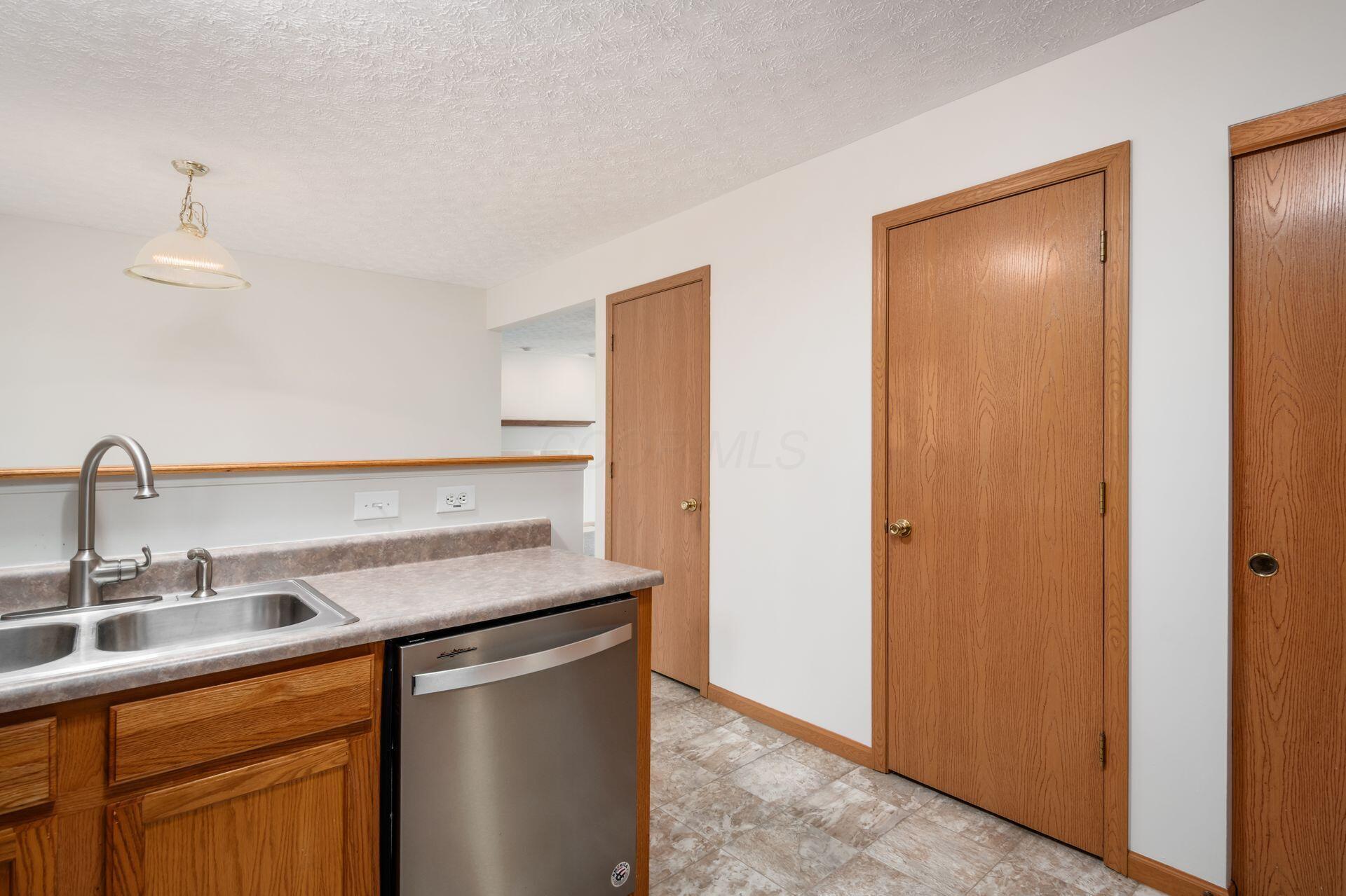  5515 Glenchester Drive - 物件實景