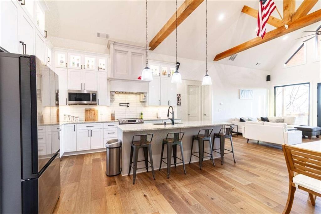 Cleveland, Georgia, 30528, United States, 3 Bedrooms Bedrooms, ,2 BathroomsBathrooms,Residential,For Sale,1928756