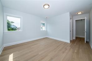 New Rochelle, New York, 10801, United States, 6 Bedrooms Bedrooms, ,5 BathroomsBathrooms,Residential,For Sale,1980613