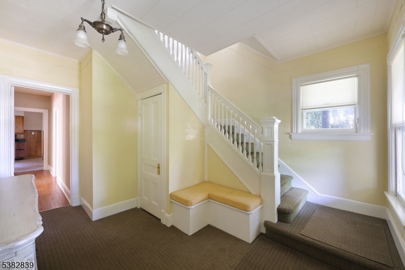 Westfield Town, New Jersey, 07090, United States, 5 Bedrooms Bedrooms, ,3 BathroomsBathrooms,Residential,For Sale,1941025