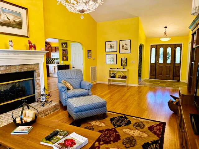 Crossville, Tennessee, 38558, United States, 3 Bedrooms Bedrooms, ,2 BathroomsBathrooms,Residential,For Sale,1979949