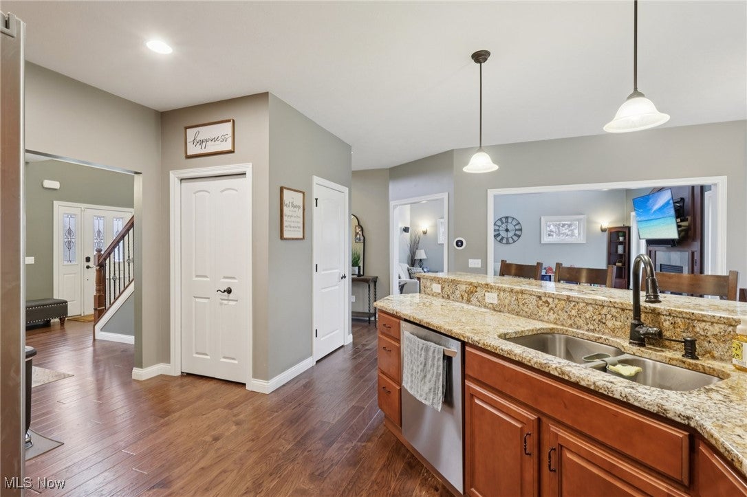 Concord, Ohio, 44077, United States, 4 Bedrooms Bedrooms, ,4 BathroomsBathrooms,Residential,For Sale,2009319