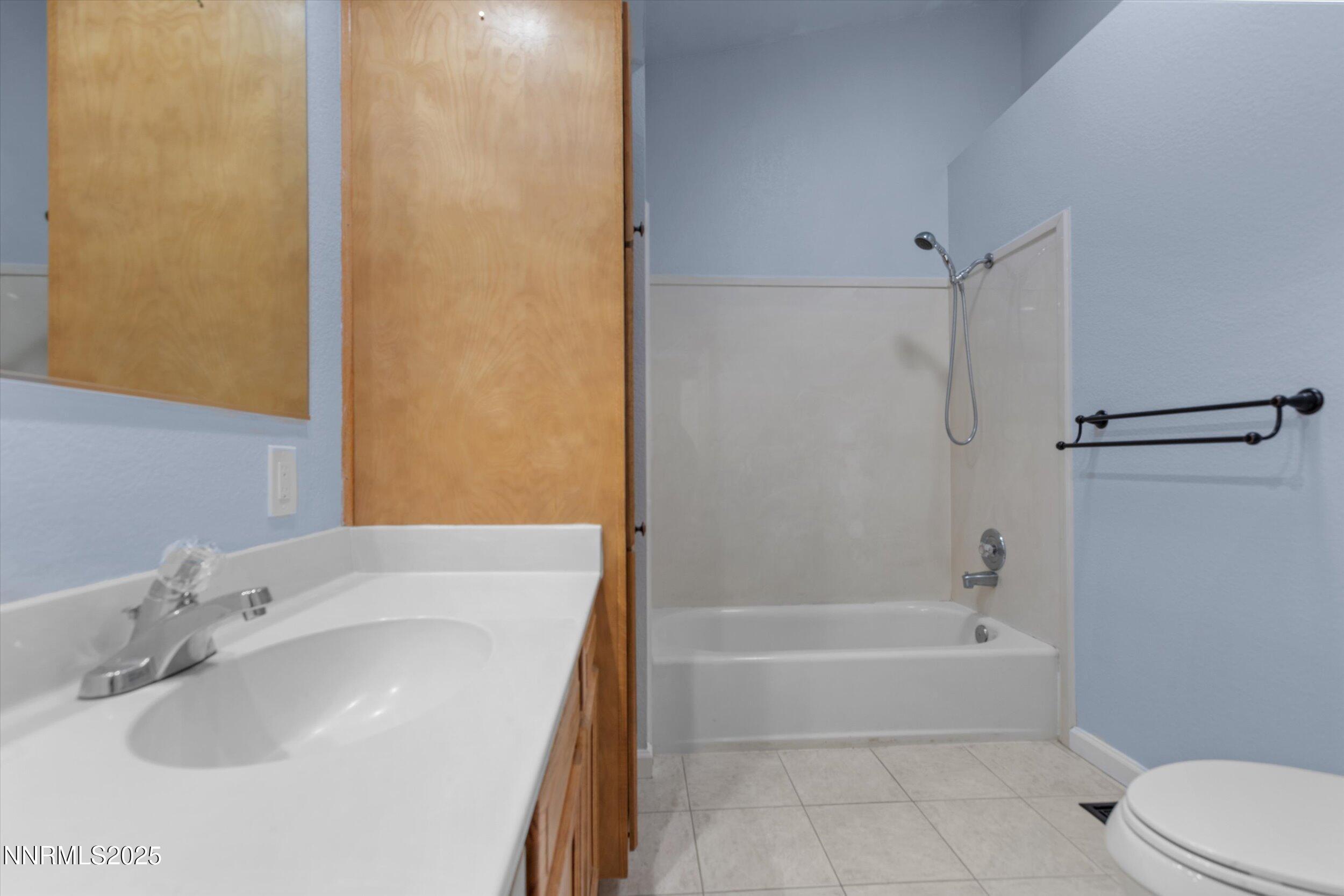 Sparks, Nevada, 89441, United States, 3 Bedrooms Bedrooms, ,2 BathroomsBathrooms,Residential,For Sale,1987470