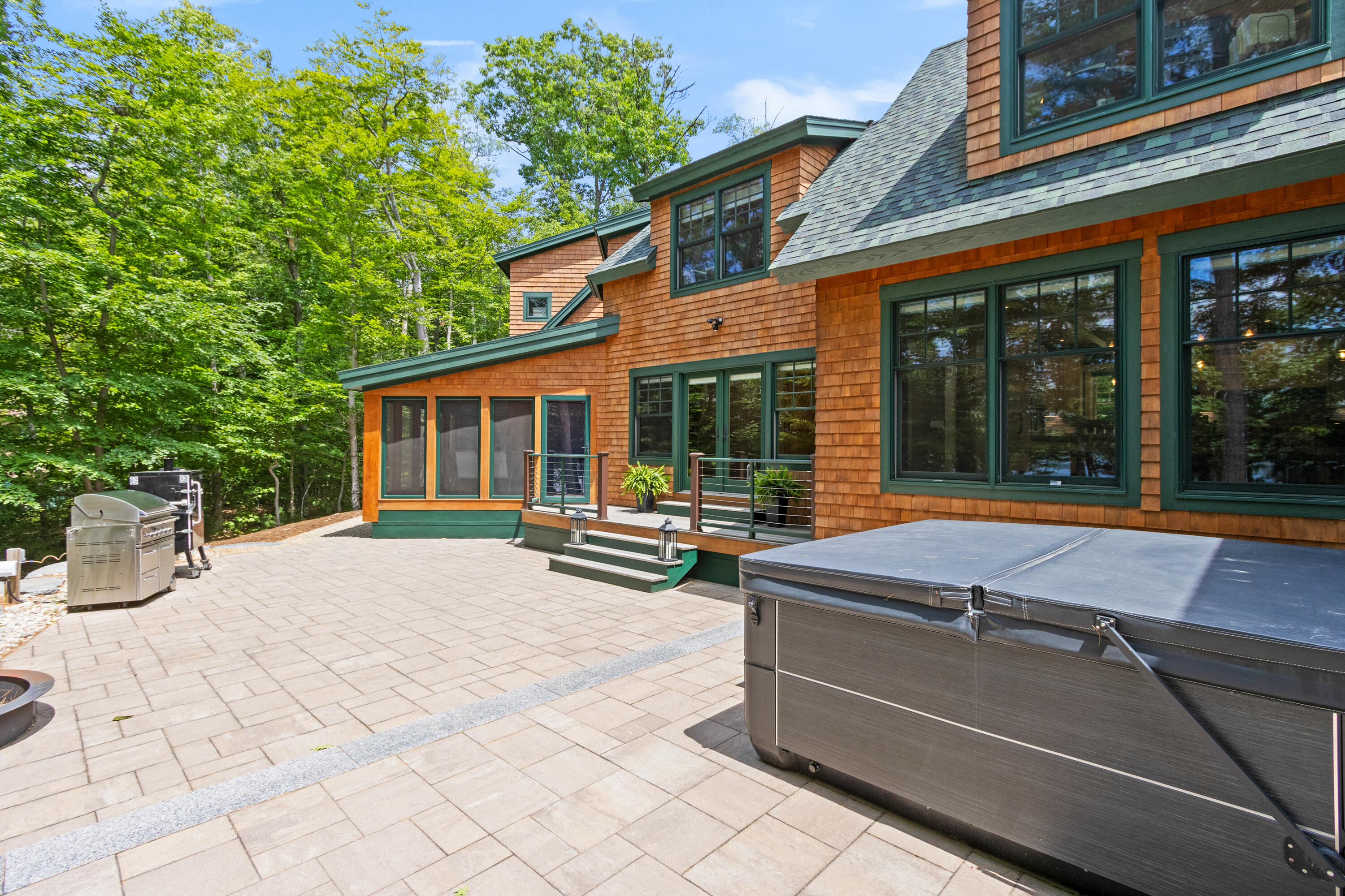 Harrison, Maine, 04040, United States, 5 Bedrooms Bedrooms, ,4 BathroomsBathrooms,Residential,For Sale,1885742