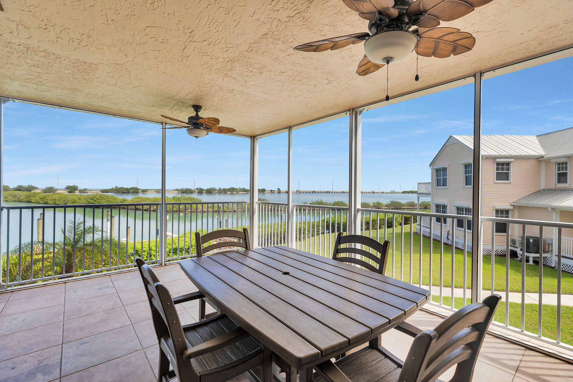Duck, Florida, 33050, United States, 2 Bedrooms Bedrooms, ,2 BathroomsBathrooms,Residential,For Sale,1940932