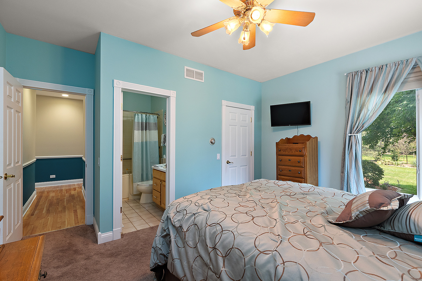 Orland Park, Illinois, 60467, United States, 5 Bedrooms Bedrooms, ,6 BathroomsBathrooms,Residential,For Sale,1914304