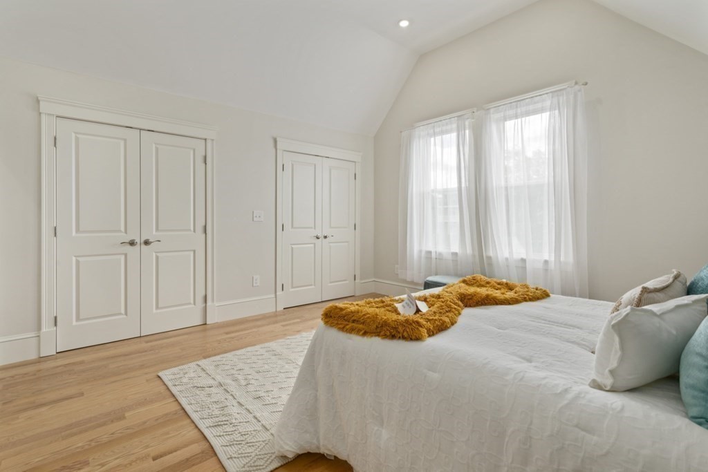15 Woodbine St, 15, Somerville, Massachusetts, 02143, United States, 3 Bedrooms Bedrooms, ,3 BathroomsBathrooms,Residential,For Sale,15 Woodbine St , 15,1009384