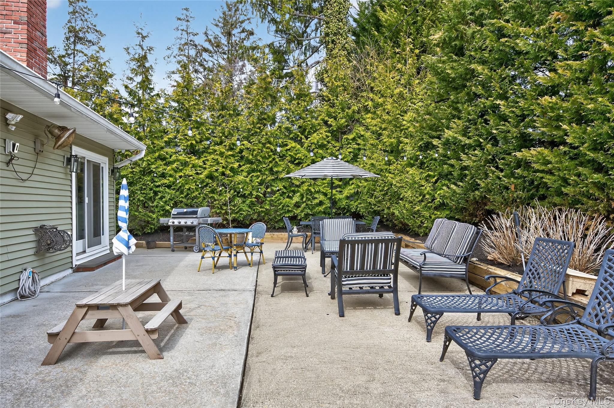  21 Roosevelt Drive, East Norwich, NY, 11732 - 物件實景