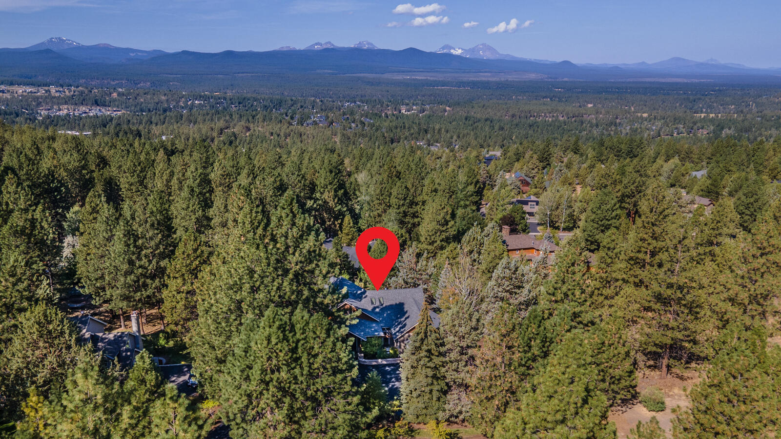 Bend, Oregon, 97703, United States, 4 Bedrooms Bedrooms, ,5 BathroomsBathrooms,Residential,For Sale,1979123