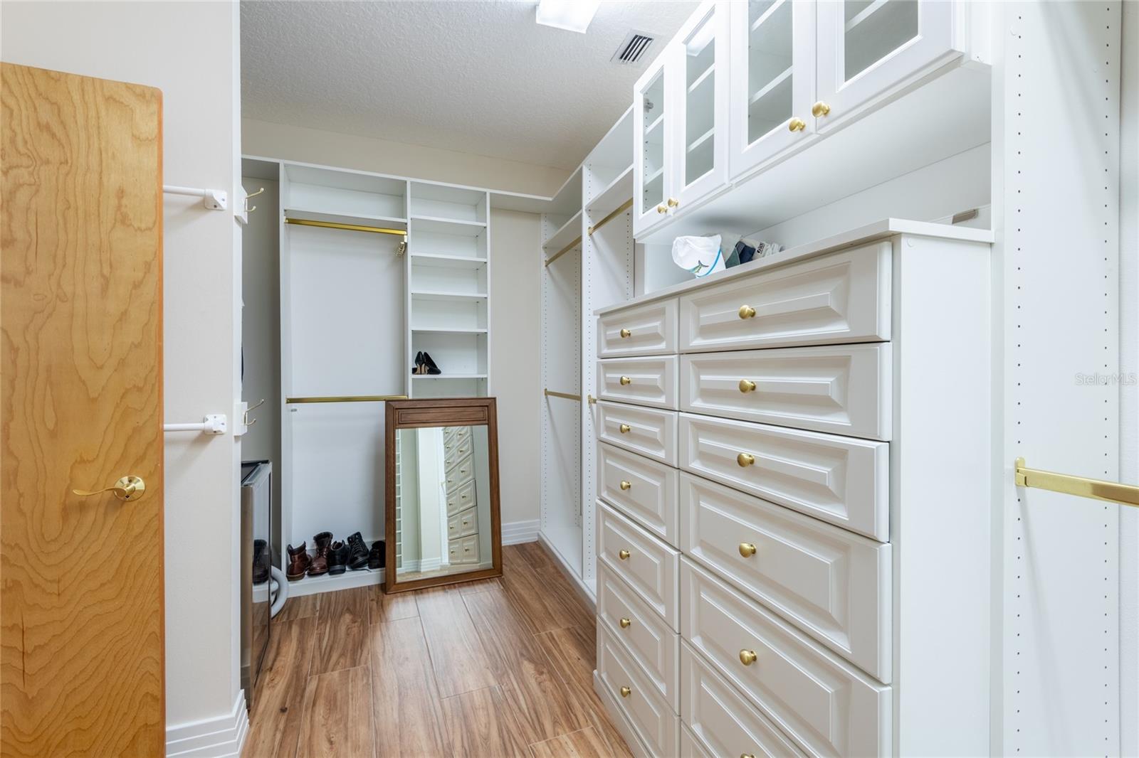 St. Petersburg, Florida, 33711, United States, 4 Bedrooms Bedrooms, ,4 BathroomsBathrooms,Residential,For Sale,1900665
