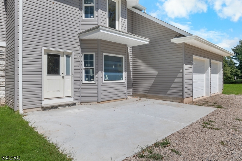 Readington Twp., New Jersey, 08853, United States, 3 Bedrooms Bedrooms, ,3 BathroomsBathrooms,Residential,For Sale,1939068
