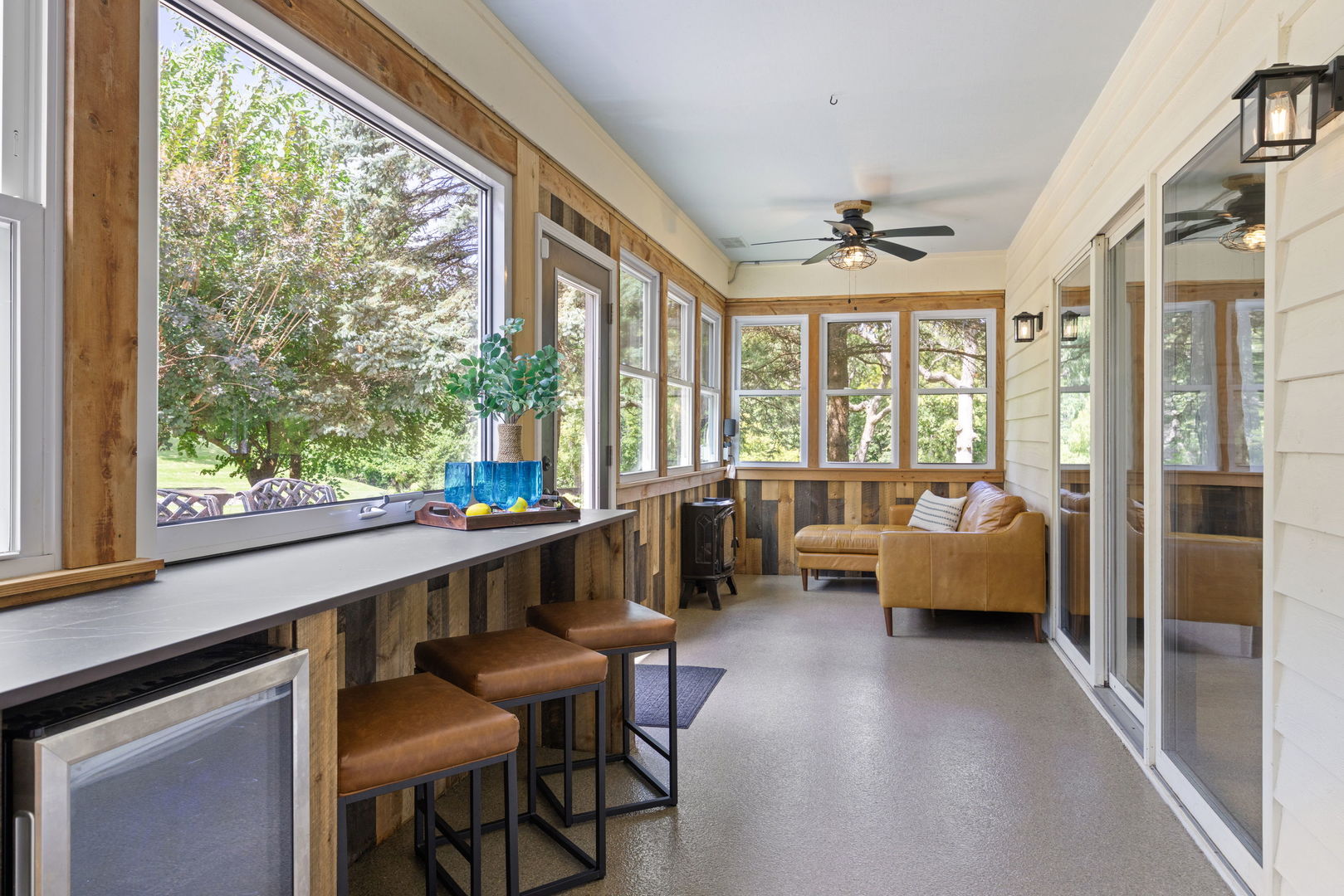 Barrington Hills, Illinois, 60010, United States, 5 Bedrooms Bedrooms, ,5 BathroomsBathrooms,Residential,For Sale,1938528