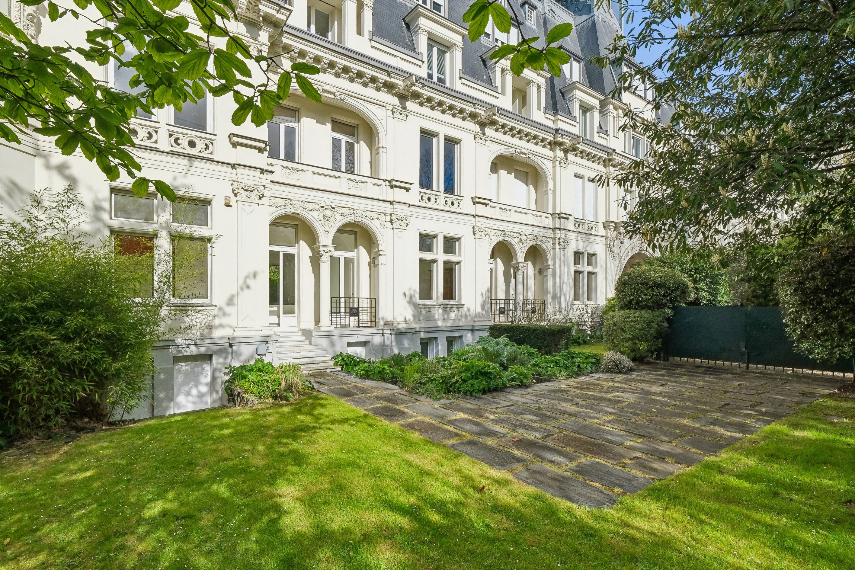  NEUILLY-SUR-SEINE / CHÂTEAU DE MADRID / Family apartment with garden - 物件實景