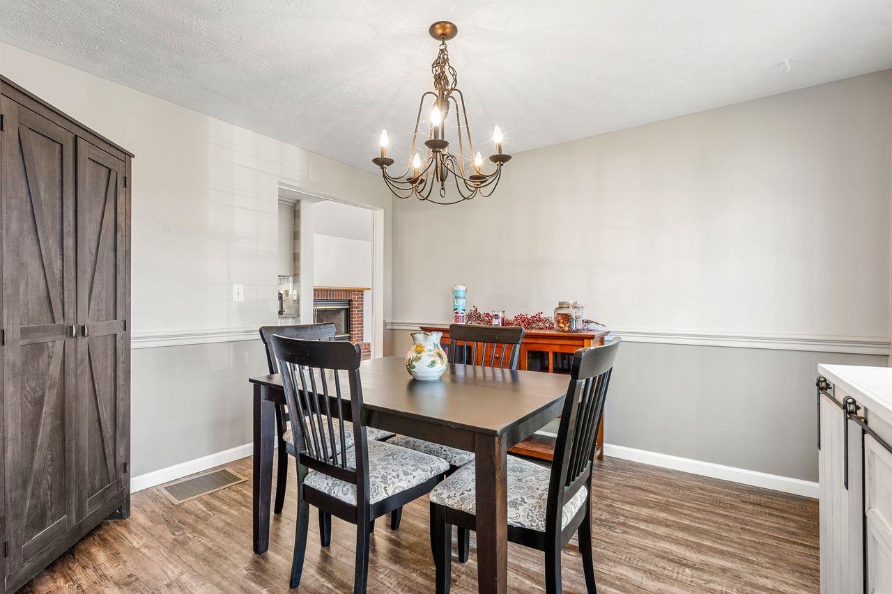 Manchester, New Hampshire, 03109, United States, 3 Bedrooms Bedrooms, ,1 BathroomBathrooms,Residential,For Sale,1906679
