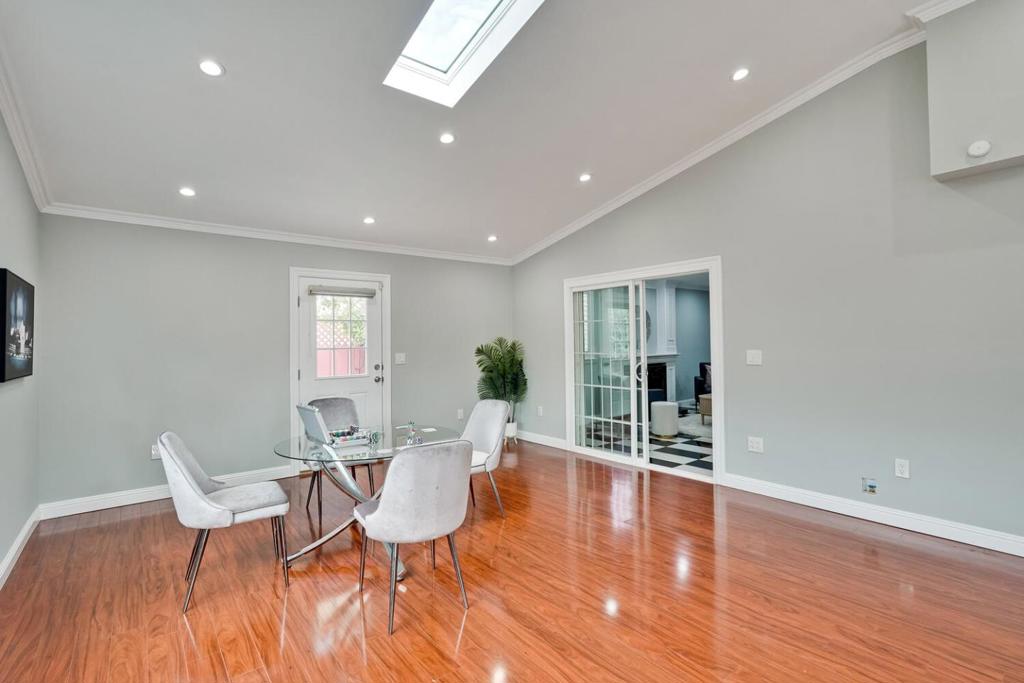 Union City, California, 94587, United States, 4 Bedrooms Bedrooms, ,3 BathroomsBathrooms,Residential,For Sale,1978572