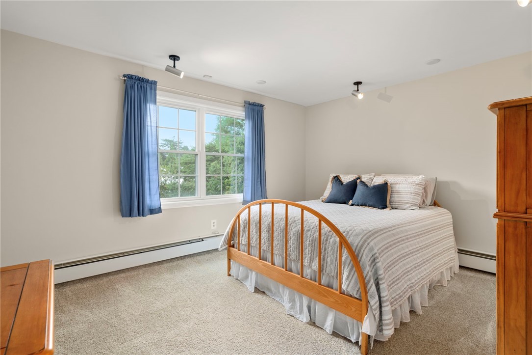 Cranston, Rhode Island, 02920, United States, 4 Bedrooms Bedrooms, ,5 BathroomsBathrooms,Residential,For Sale,1916755