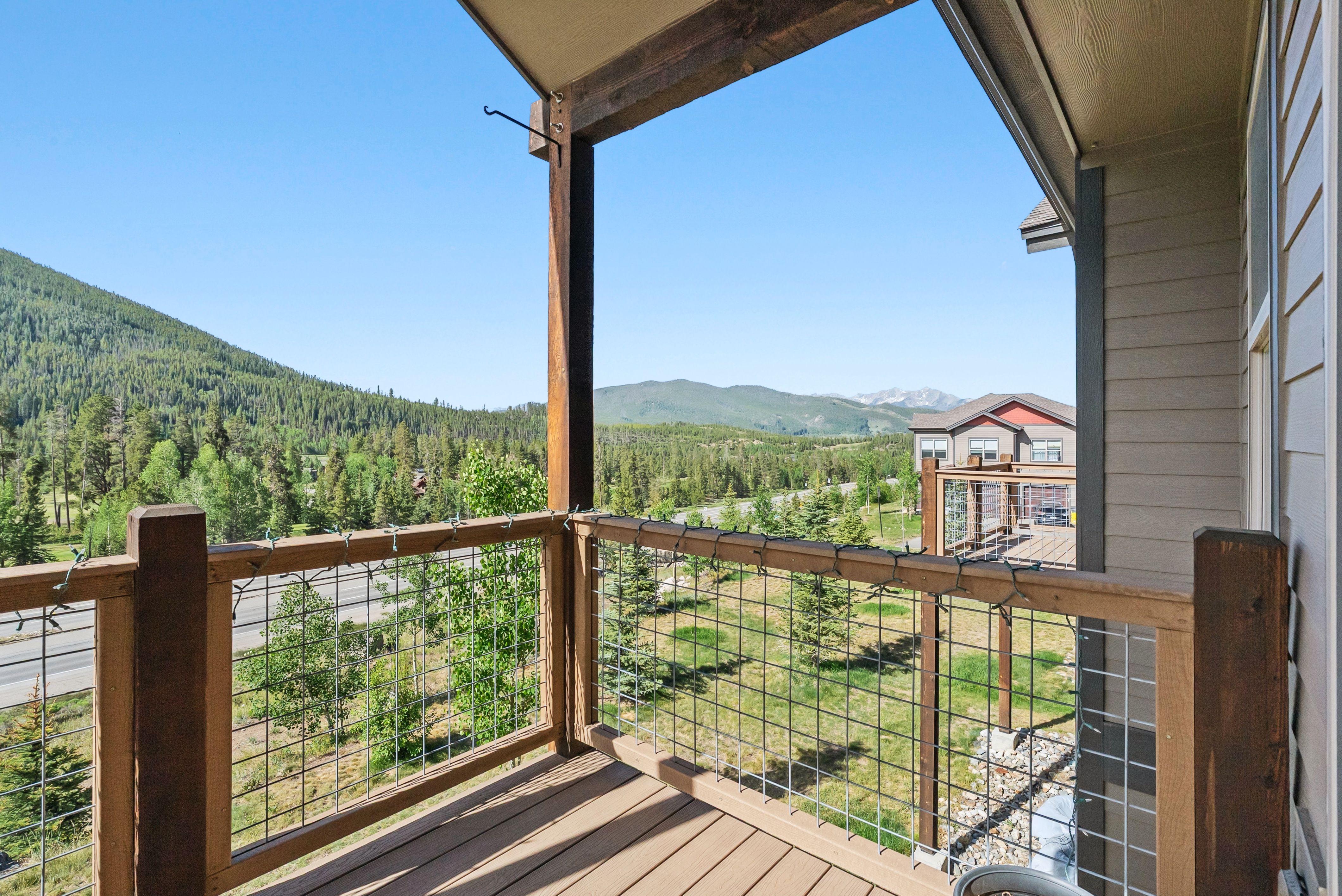  Panoramic Mountain Views that Span from Grays & Torreys to the Gore Range - 物件實景