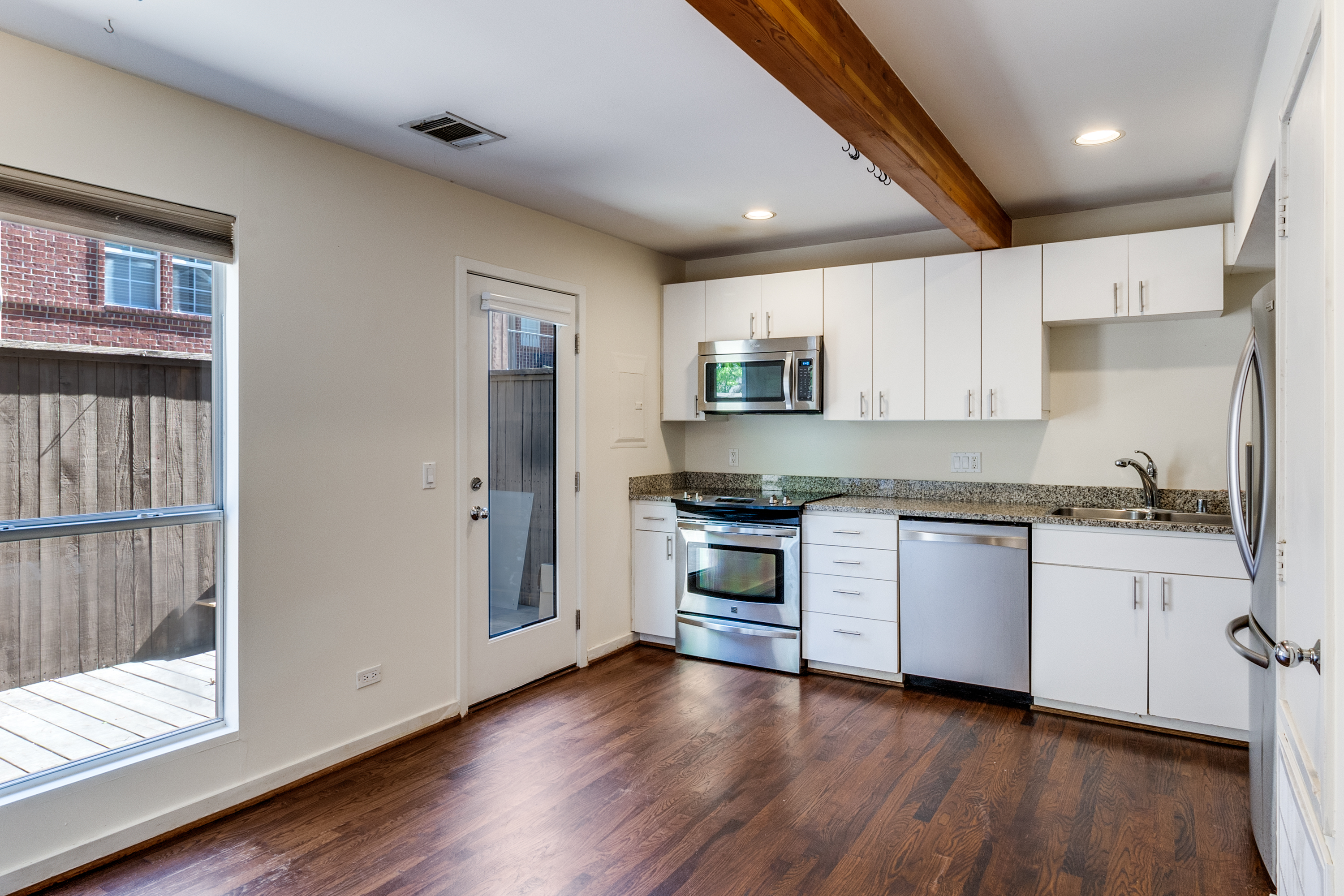  4134 Travis Street #17 - 物件實景