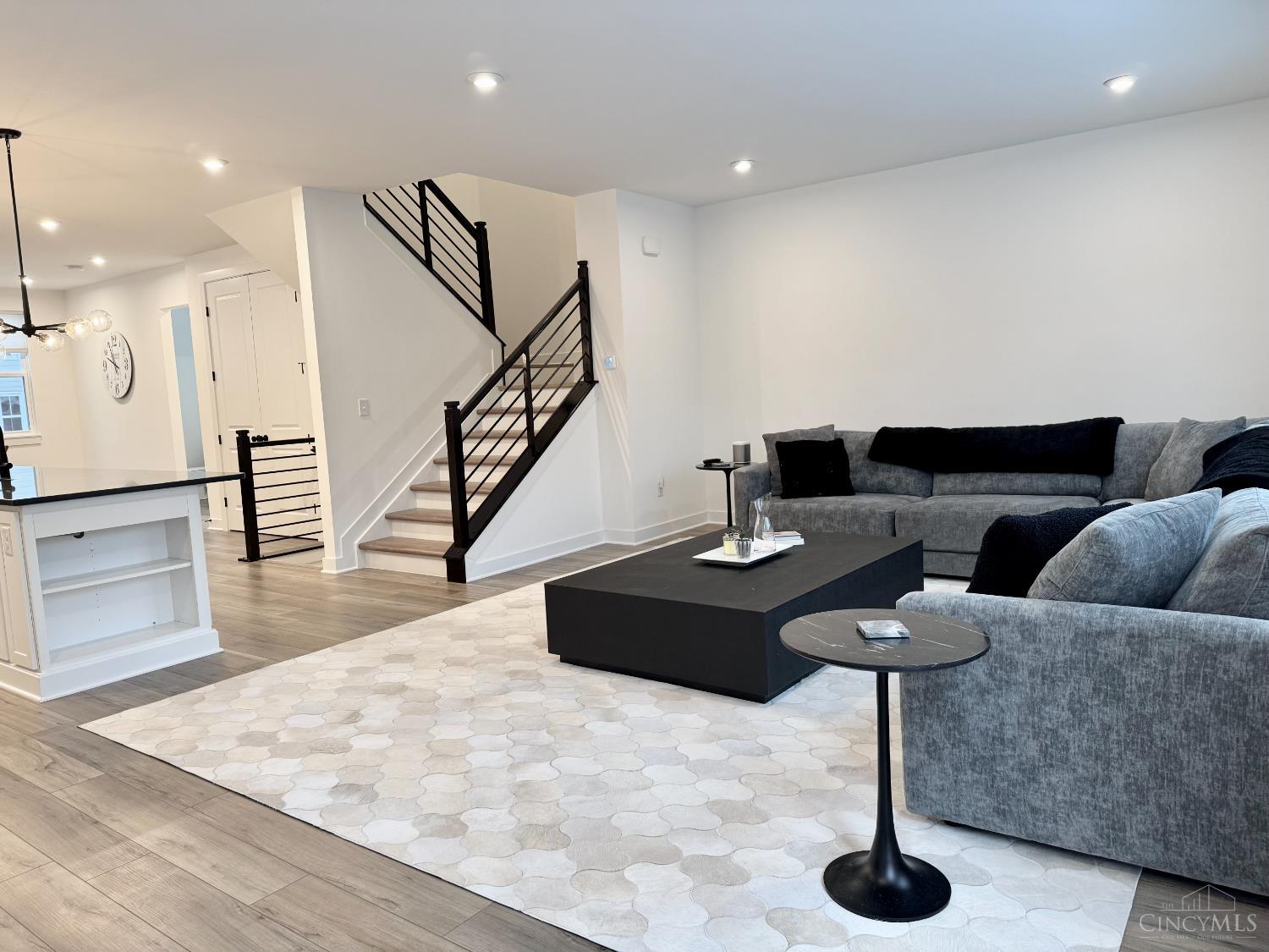 Loveland, Ohio, 45140, United States, 3 Bedrooms Bedrooms, ,3 BathroomsBathrooms,Residential,For Sale,2003068