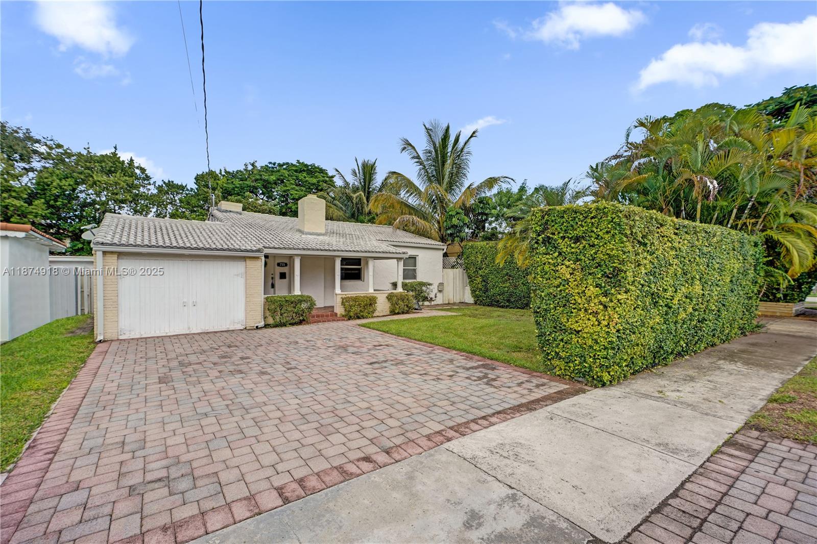 Miami, Florida, 33138, United States, 3 Bedrooms Bedrooms, ,2 BathroomsBathrooms,Residential,For Sale,1947884