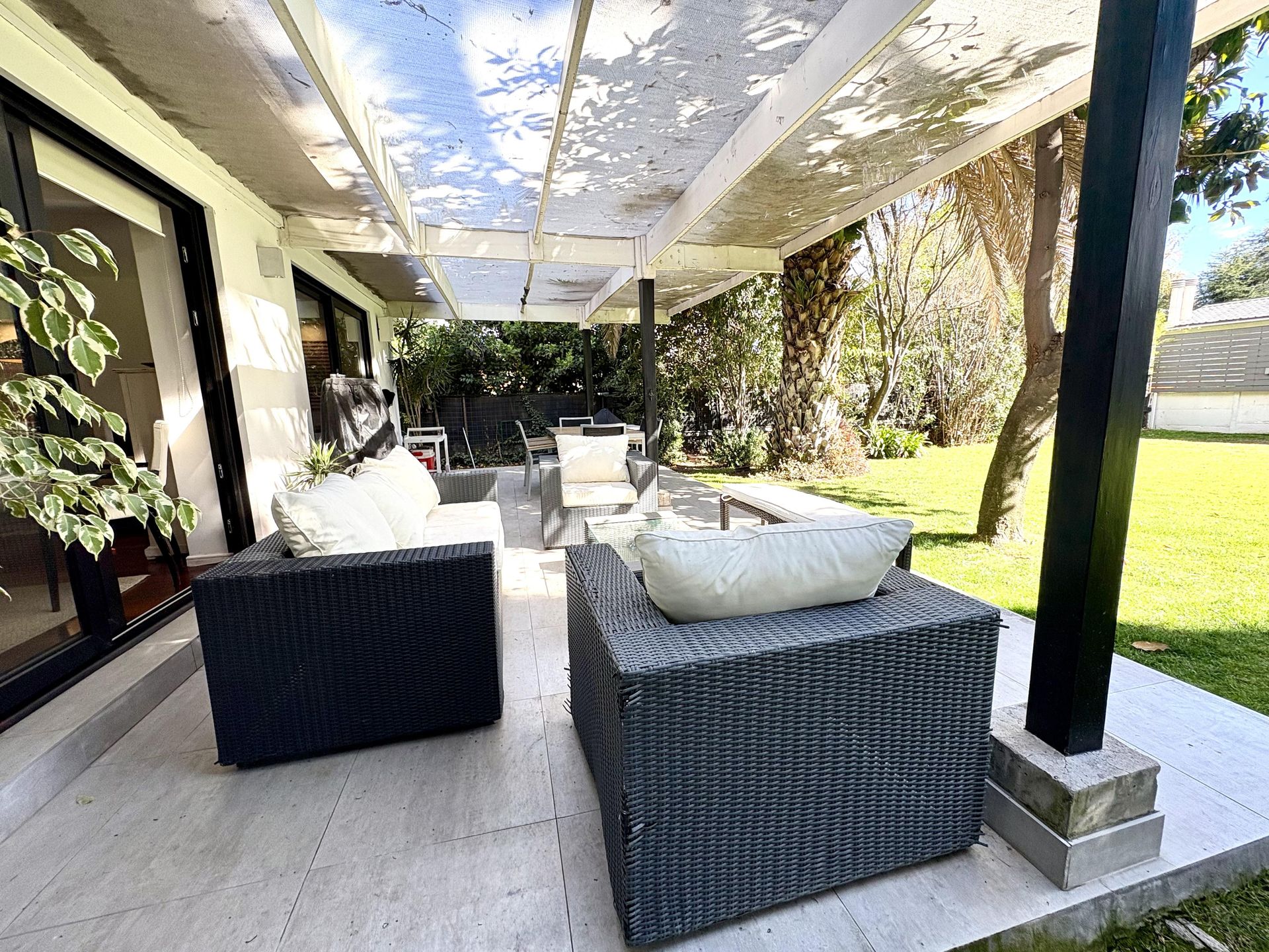 Las Condes, Chile, 5 Bedrooms Bedrooms, ,4 BathroomsBathrooms,Residential,For Sale,1932128