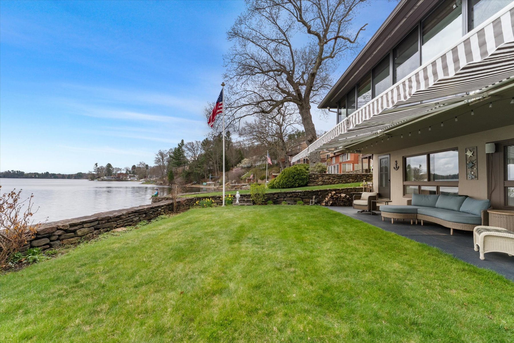  45 Lakeshore Drive Extension, West Brookfield, MA 01585 - 物件實景