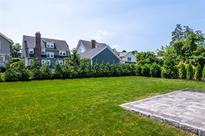 New Rochelle, New York, 10801, United States, 6 Bedrooms Bedrooms, ,5 BathroomsBathrooms,Residential,For Sale,1980613