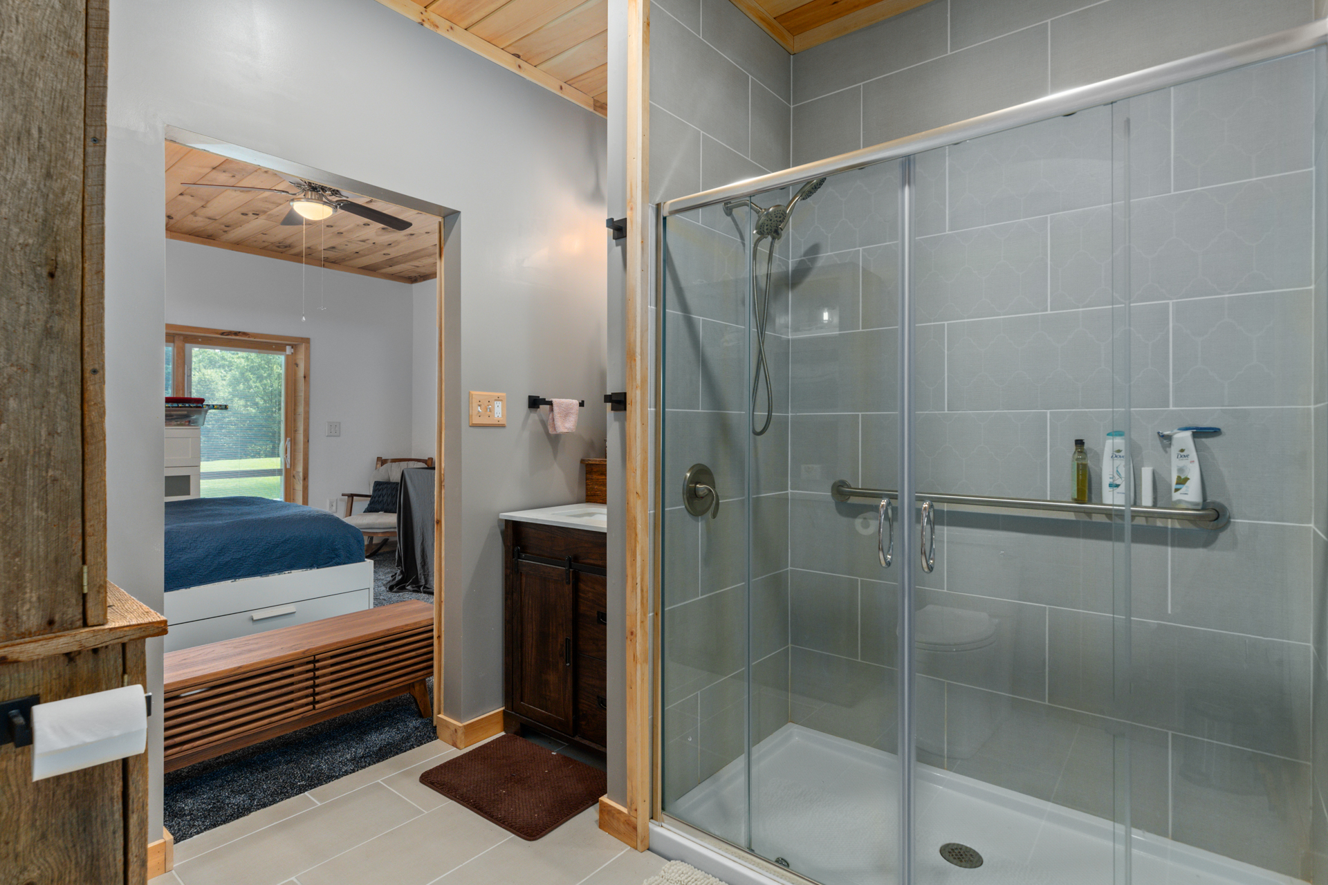 Sawyerville, Illinois, 62085, United States, 3 Bedrooms Bedrooms, ,3 BathroomsBathrooms,Residential,For Sale,1983807