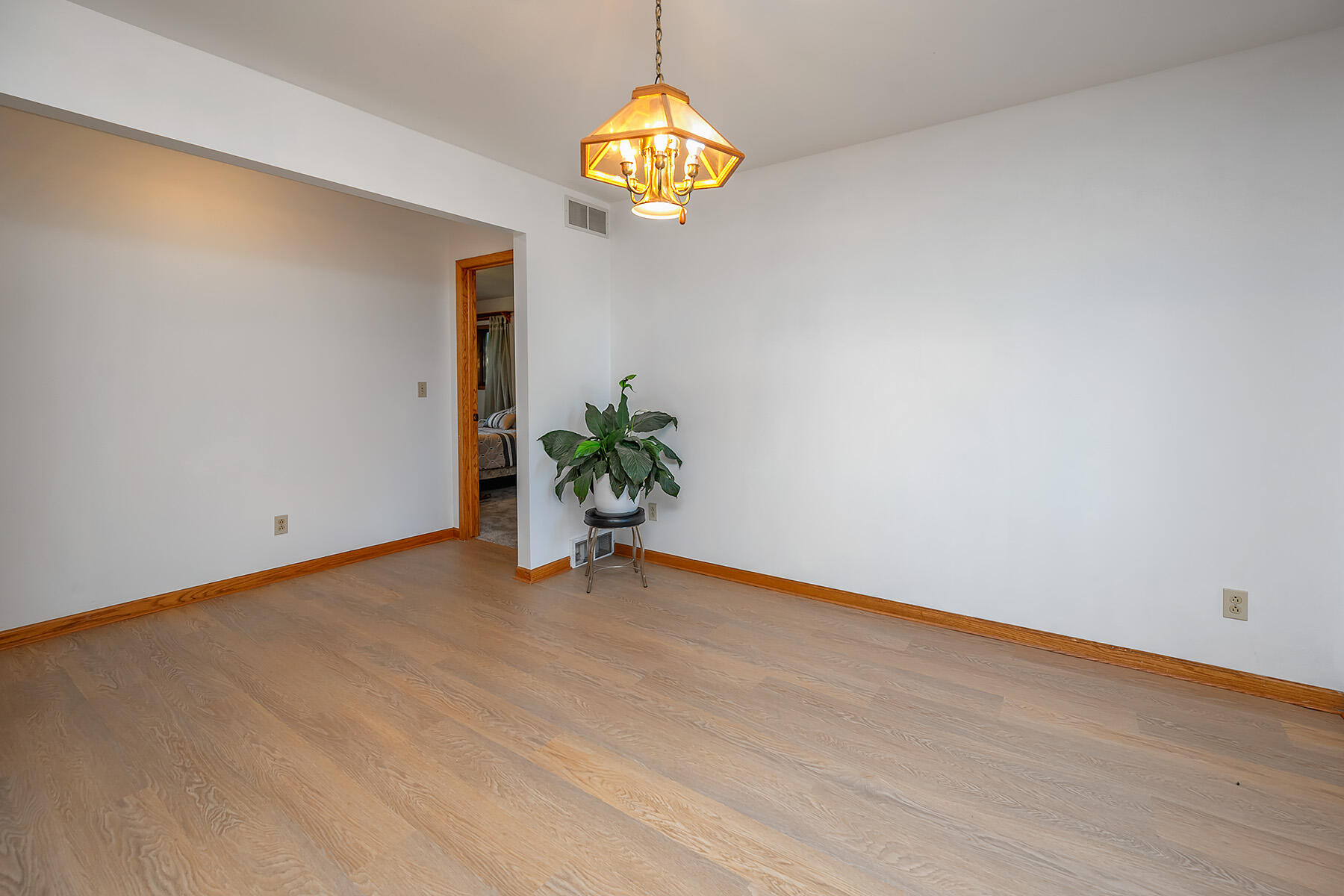 Hustisford, Wisconsin, 53034, United States, 3 Bedrooms Bedrooms, ,3 BathroomsBathrooms,Residential,For Sale,1962581