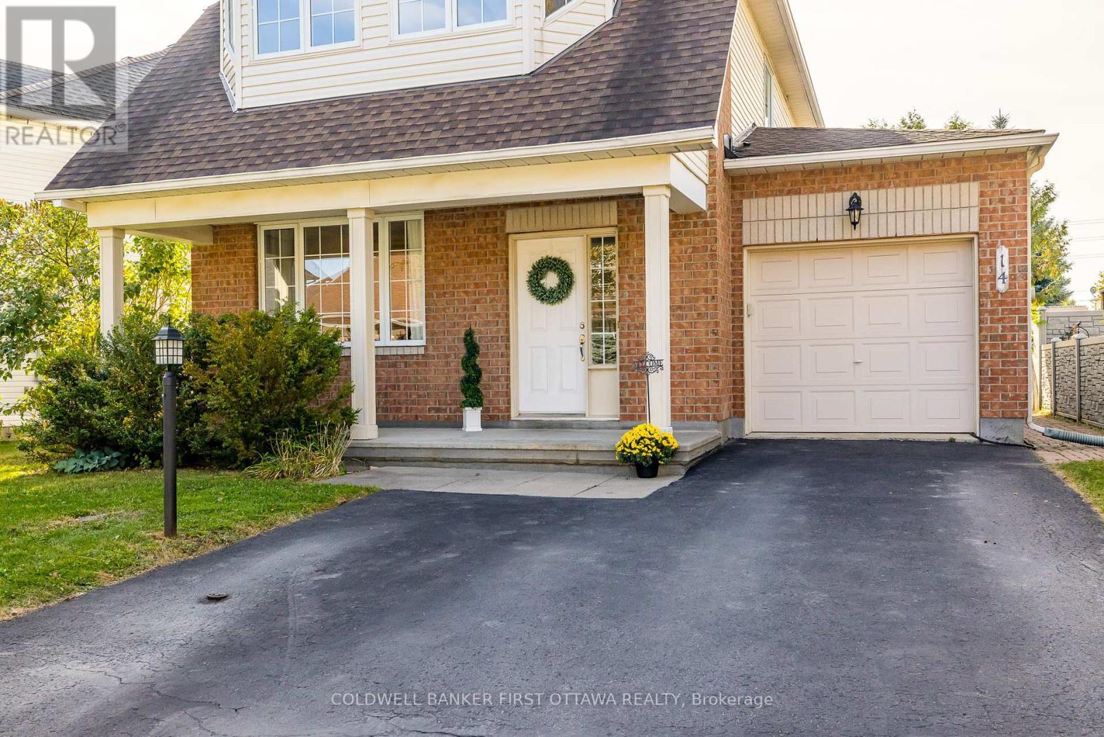 OTTAWA, Ontario, K2G 6N5, CA, 3 Bedrooms Bedrooms, ,2 BathroomsBathrooms,Residential,For Sale,1950028