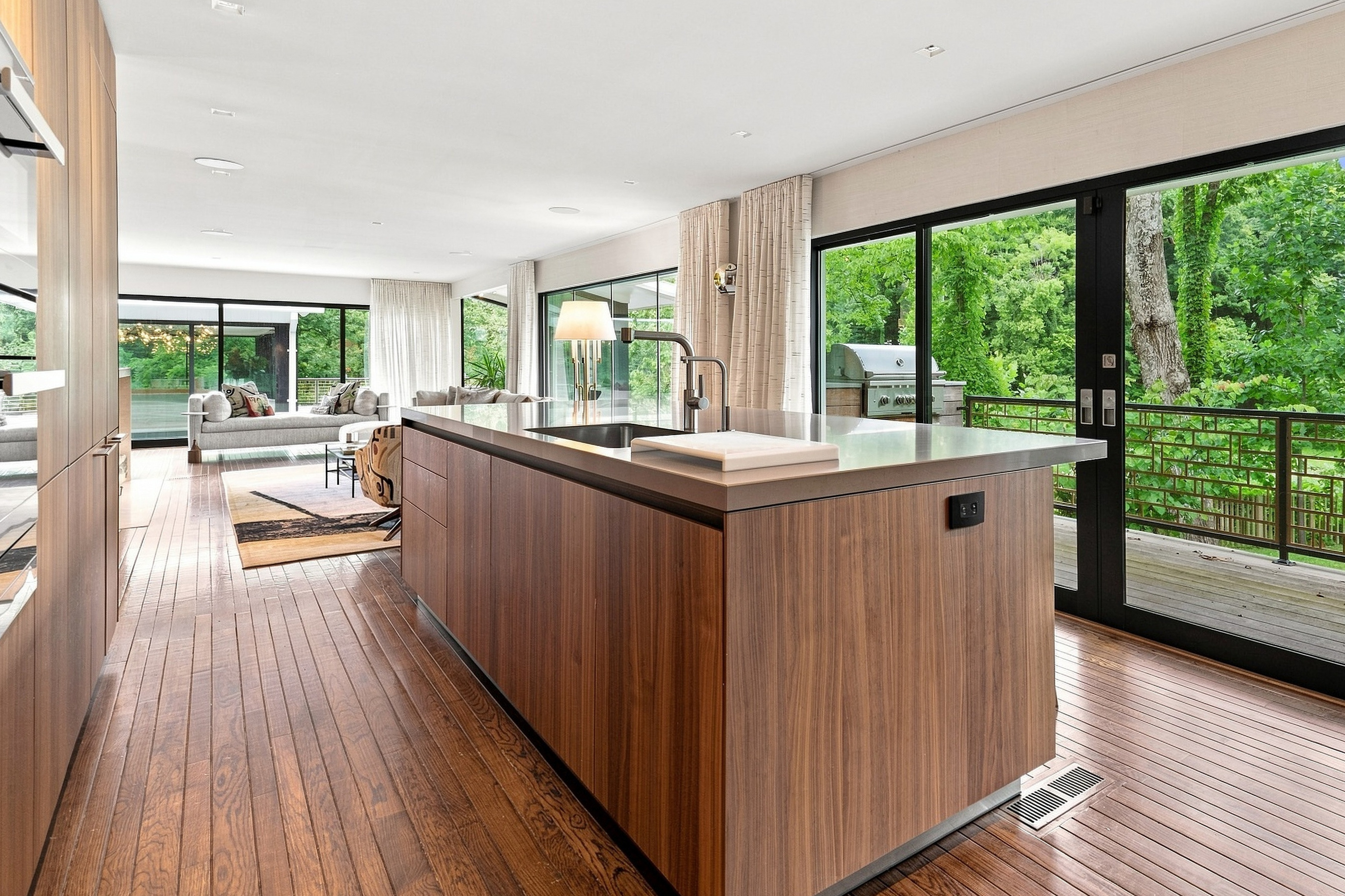  62 Indian Hills Trail, Louisville, KY 40207 - 物件實景
