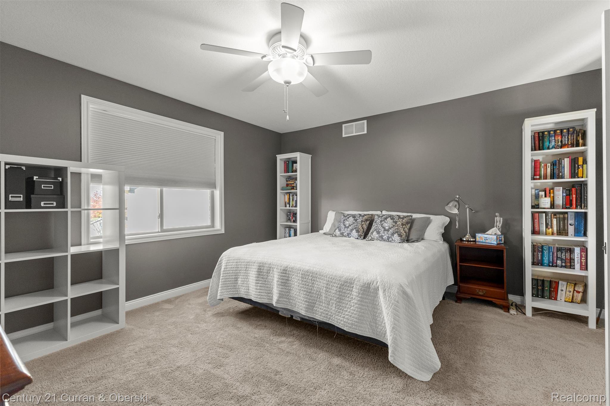 Monroe, Michigan, 48161, United States, 4 Bedrooms Bedrooms, ,3 BathroomsBathrooms,Residential,For Sale,2009653