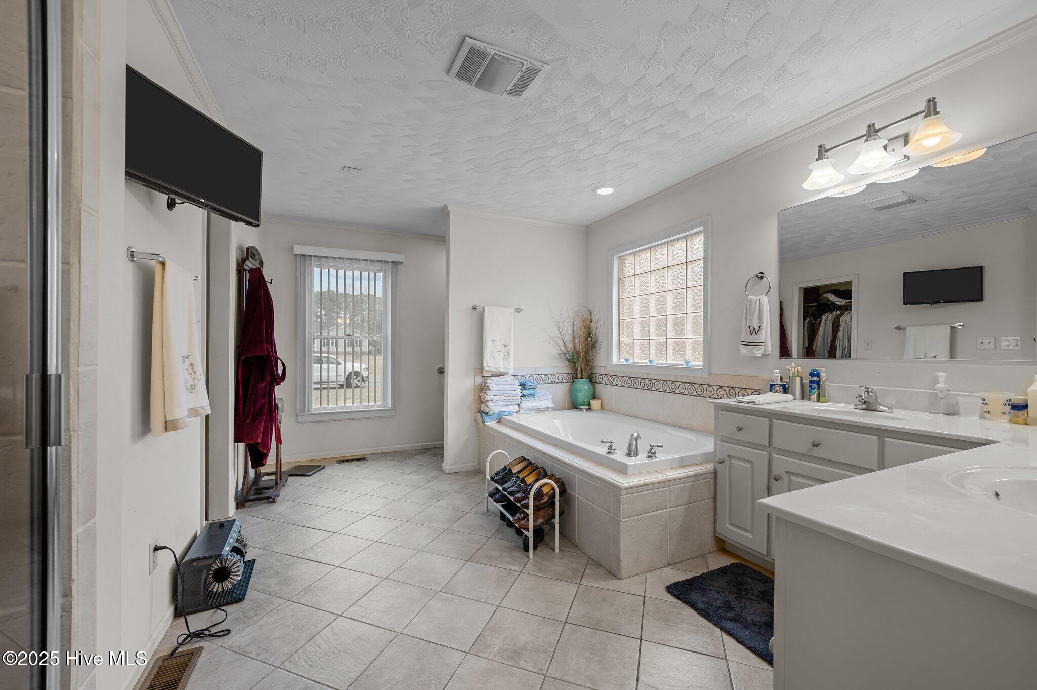 Washington, North Carolina, 27889, United States, 3 Bedrooms Bedrooms, ,2 BathroomsBathrooms,Residential,For Sale,2017723