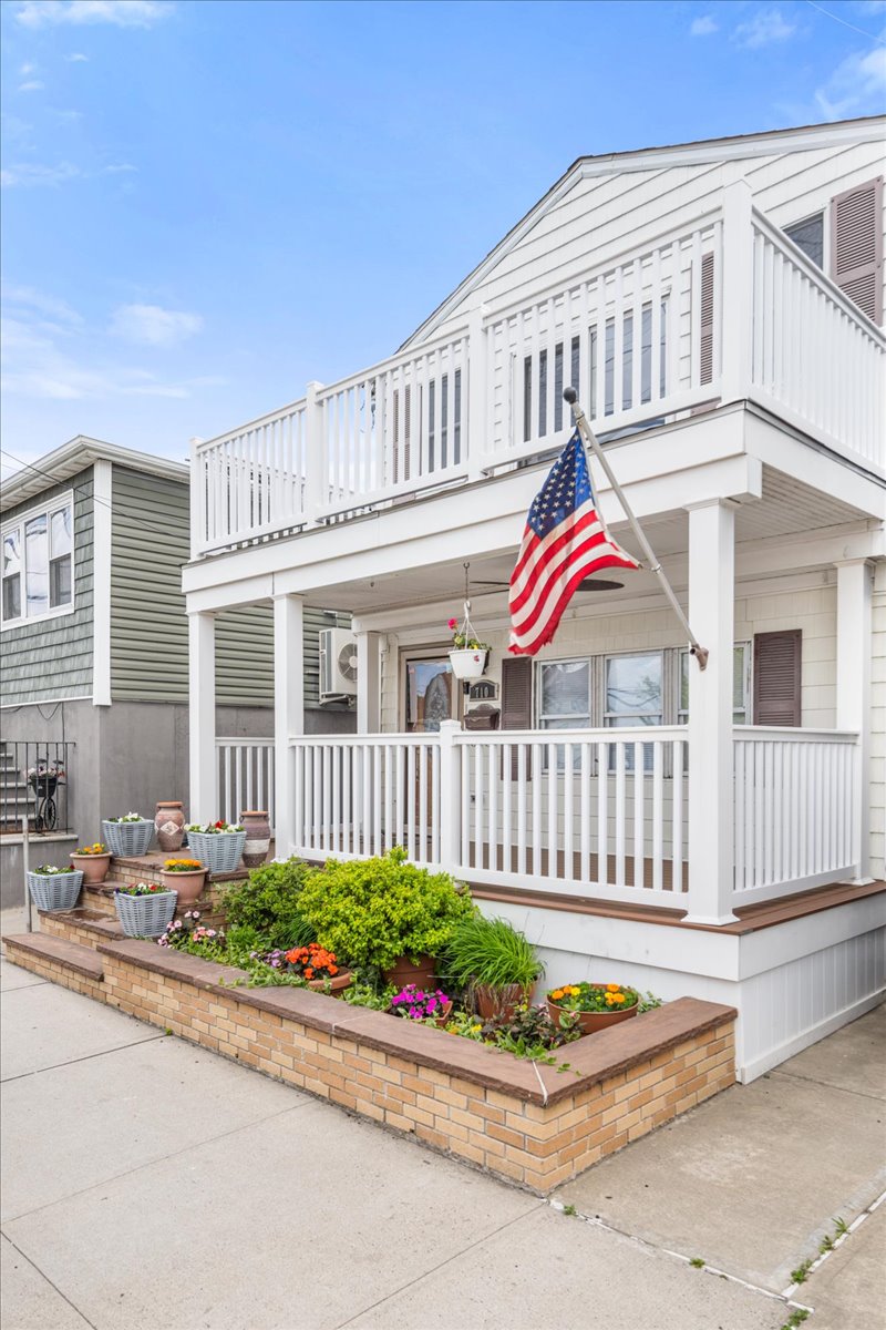 Broad Channel, New York, 11693, United States, 3 Bedrooms Bedrooms, ,2 BathroomsBathrooms,Residential,For Sale,1936968