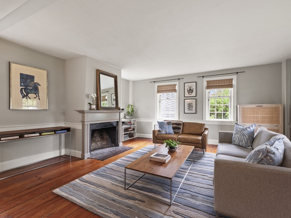 Carlisle, Massachusetts, 01741, United States, 3 Bedrooms Bedrooms, ,4 BathroomsBathrooms,Residential,For Sale,1804776