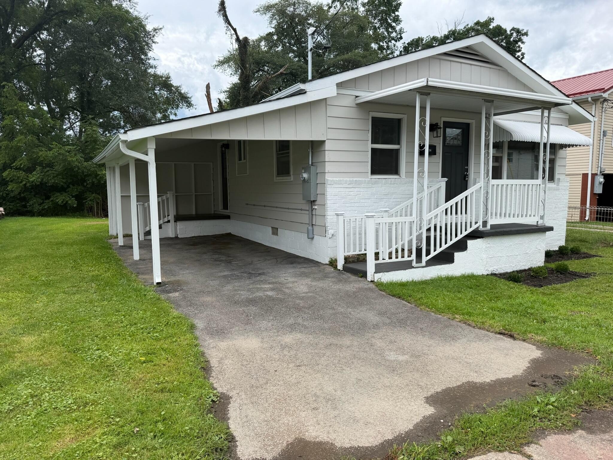 11th St, Rainelle, WV 25962 #1