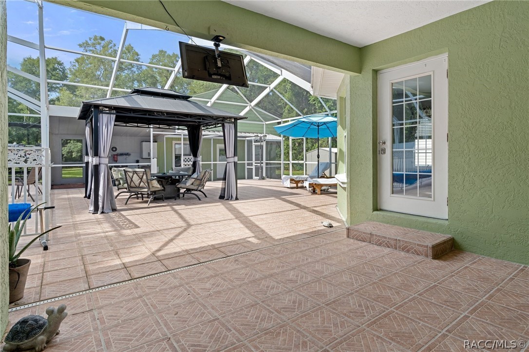 Dunnellon, Florida, 34431, United States, 4 Bedrooms Bedrooms, ,2 BathroomsBathrooms,Residential,For Sale,1920438