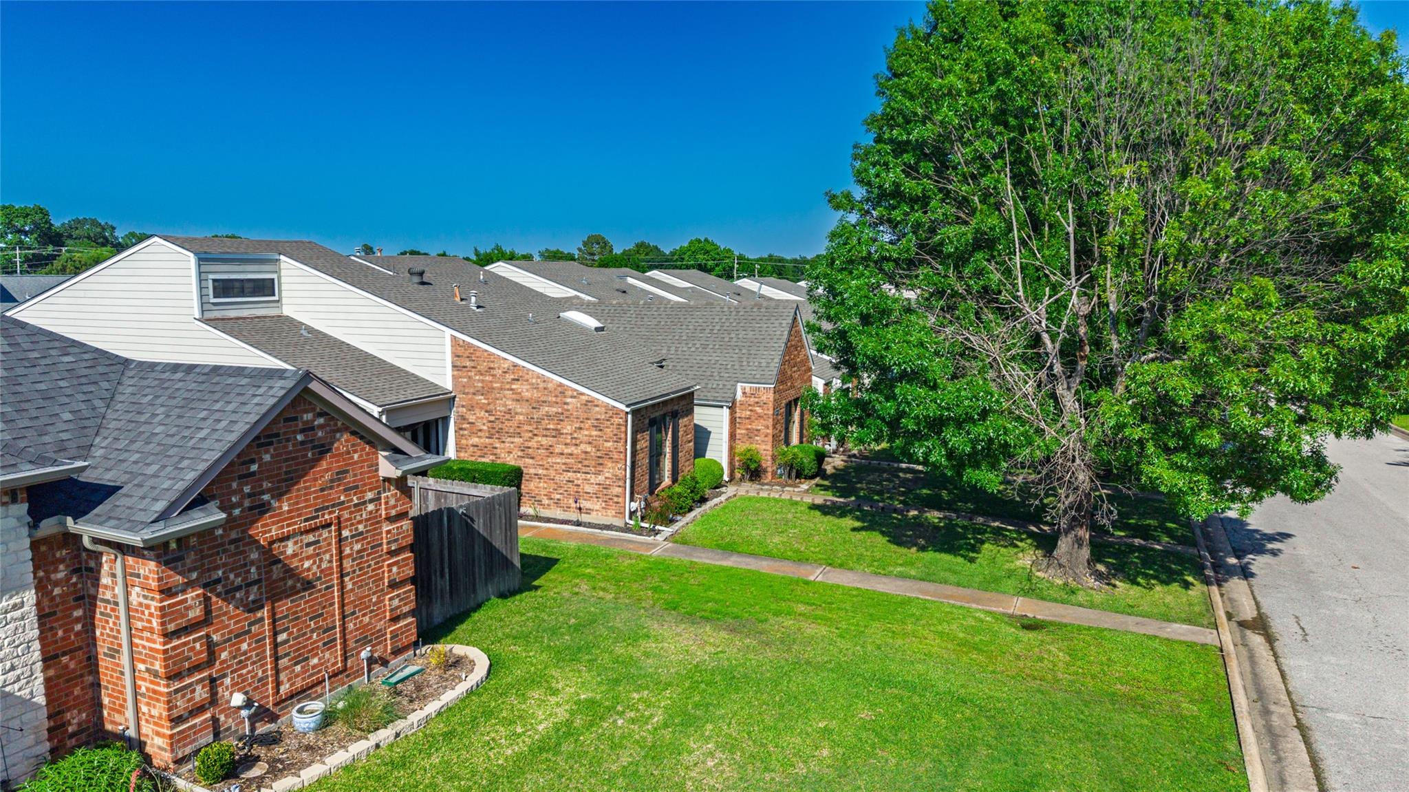 Greenville, Texas, 75402, United States, 18 Bedrooms Bedrooms, ,18 BathroomsBathrooms,Residential,For Sale,2049312