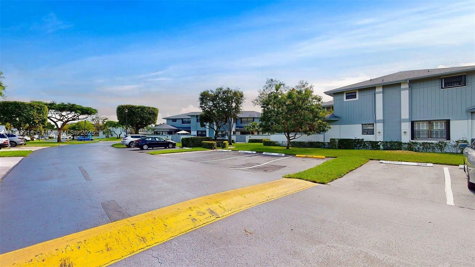 Doral, Florida, 33178, United States, 2 Bedrooms Bedrooms, ,2 BathroomsBathrooms,Residential,For Sale,1975384