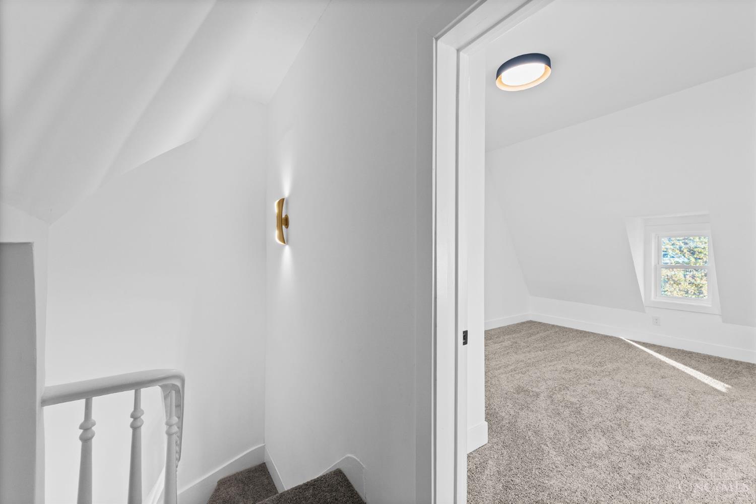 Cincinnati, Ohio, 45207, United States, 3 Bedrooms Bedrooms, ,3 BathroomsBathrooms,Residential,For Sale,1993082