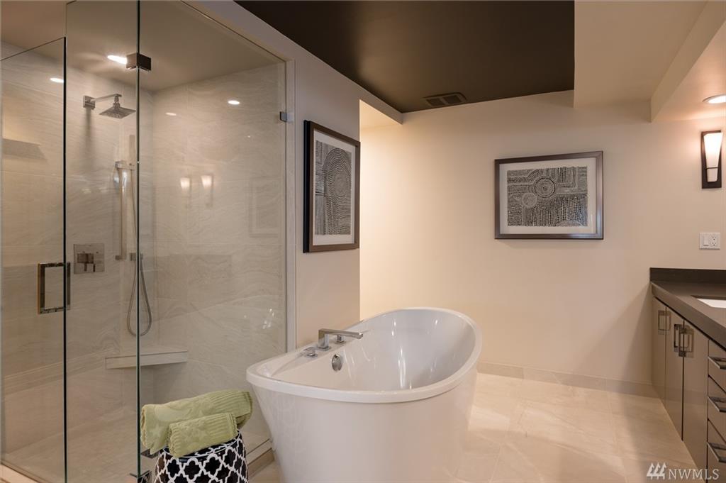 1956 Harvard Ave E 204, Seattle, Washington, 98102, United States, 2 Bedrooms Bedrooms, ,2 BathroomsBathrooms,Residential,For Sale,1956 Harvard Ave E 204,1446429