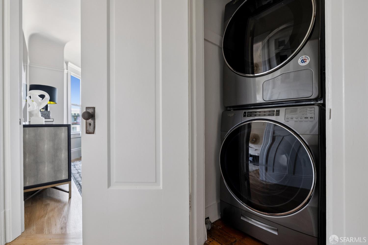 San Francisco, California, 94109, United States, 1 Bedroom Bedrooms, ,1 BathroomBathrooms,Residential,For Sale,1941812