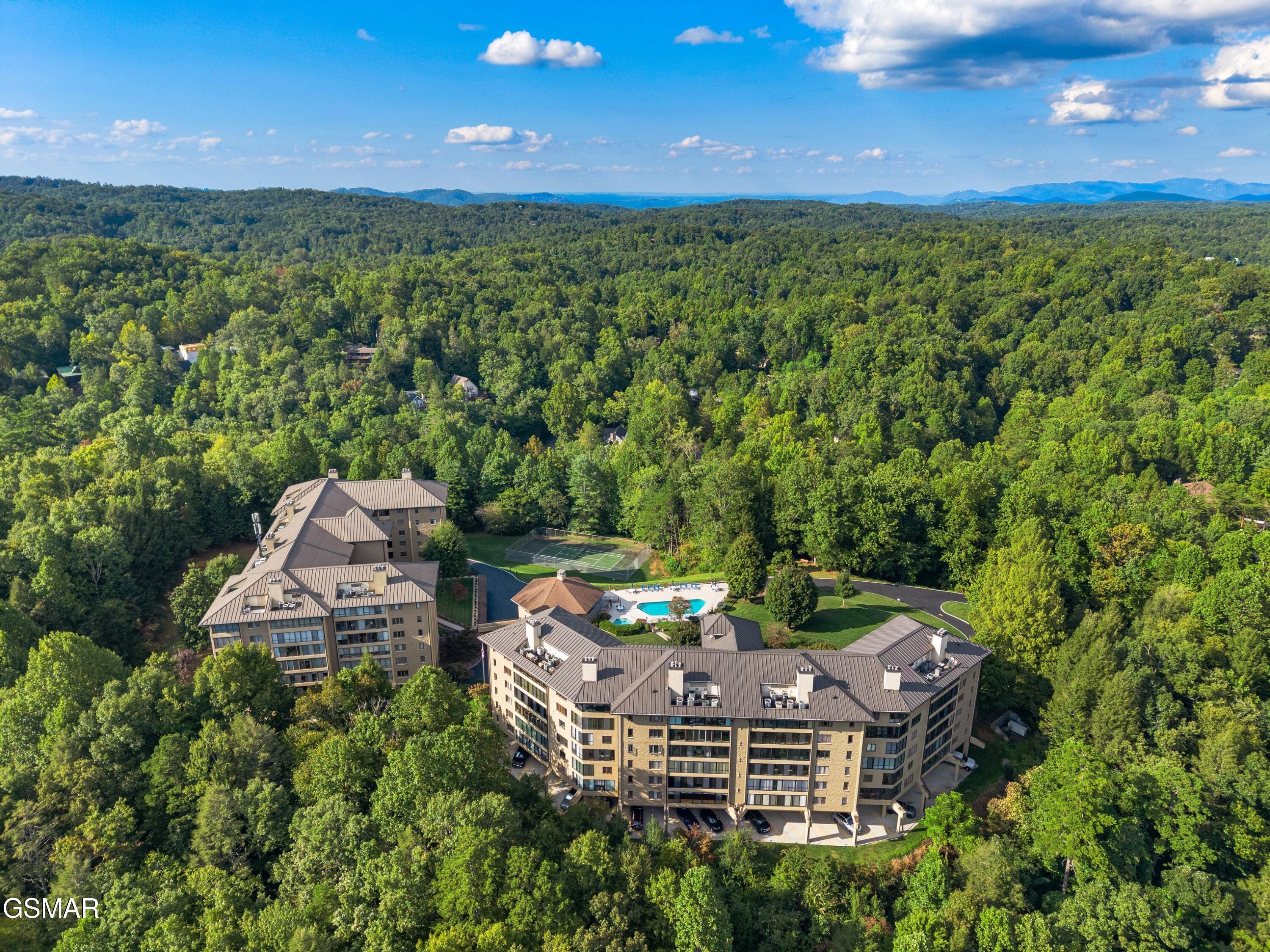 Gatlinburg, Tennessee, 37738, United States, 3 Bedrooms Bedrooms, ,2 BathroomsBathrooms,Residential,For Sale,1983450