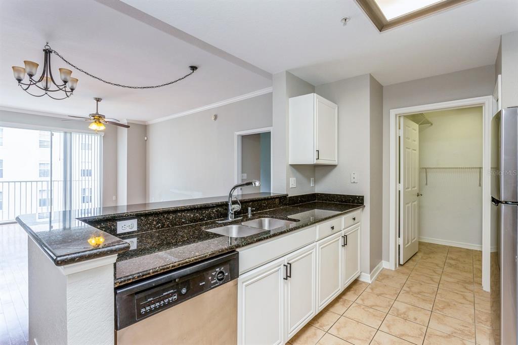 Tampa, Florida, 33602, United States, 2 Bedrooms Bedrooms, ,2 BathroomsBathrooms,Residential,For Sale,1901448
