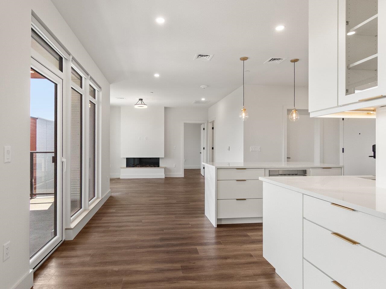 Burlington, Vermont, 05401, United States, 1 Bedroom Bedrooms, ,Residential,For Sale,1712083