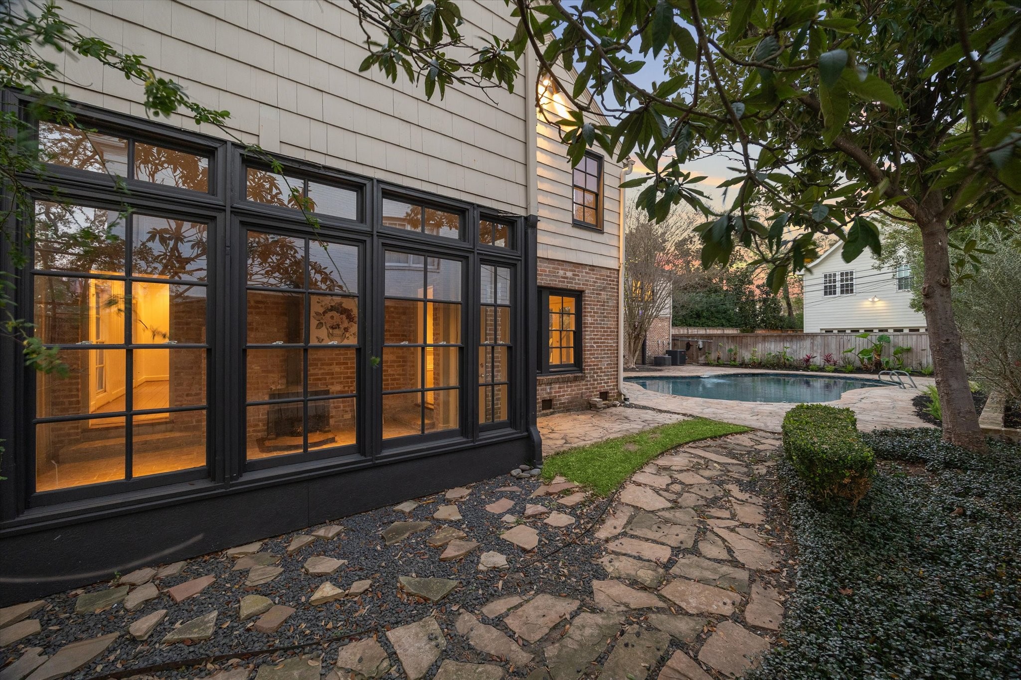  3020 San Felipe Street - 物件實景