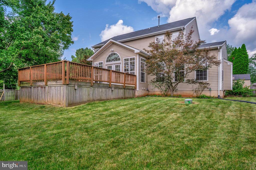 Bealeton, Virginia, 22712, United States, 6 Bedrooms Bedrooms, ,4 BathroomsBathrooms,Residential,For Sale,1916093